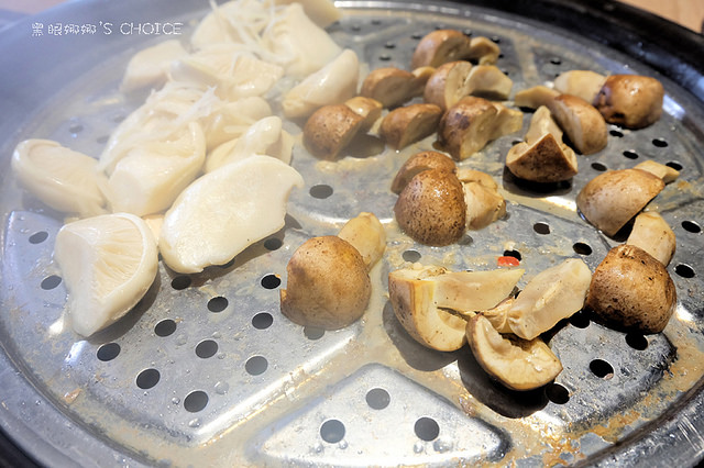 蒸龍宴蒸巴西蘑菇白靈菇