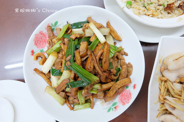 [台中美食] 悅軒上海客家餐館也有創意料理，旅居過日美歐的老闆好手藝，適合闔家來此歡聚。