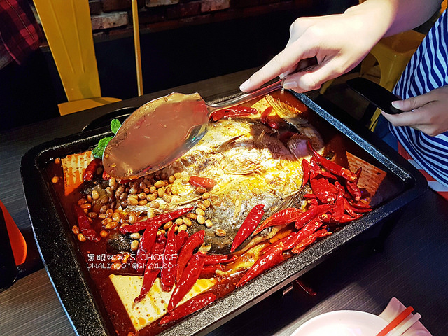 水貨炭火烤魚-重慶豆花烤魚